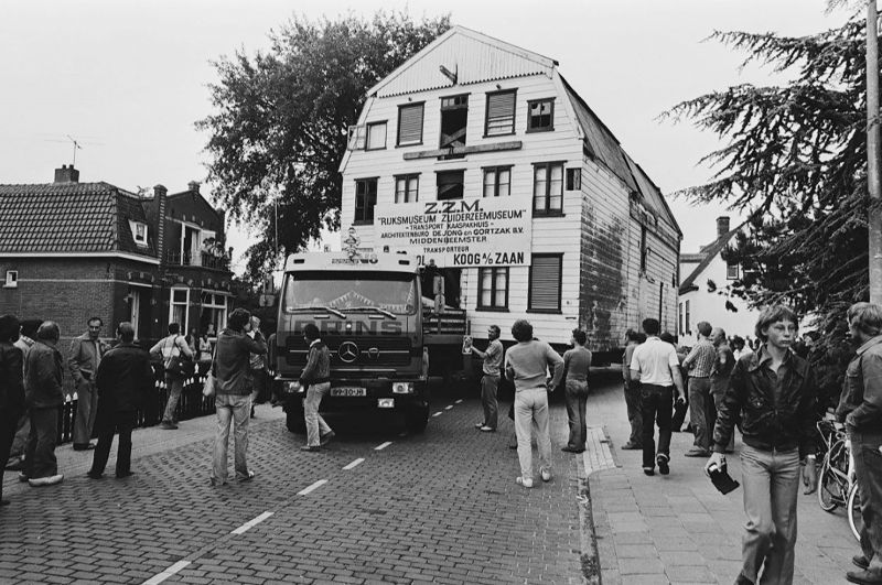 Translocation of the Zuiderzee Museum from Landsmeer to Enkhuizen, 1980, Cultural Heritage Agency.